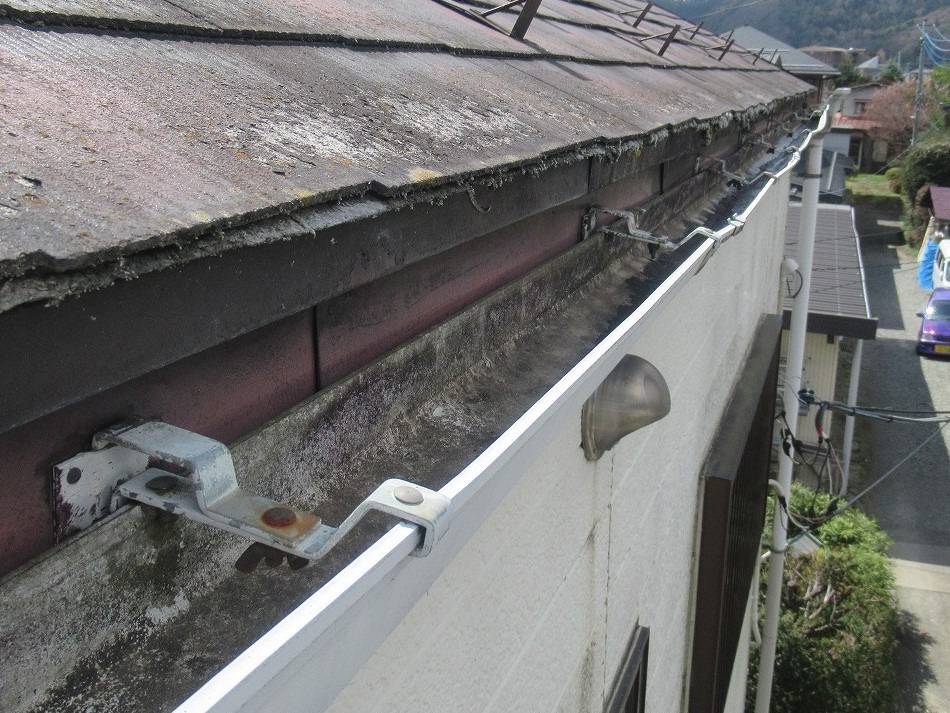 富士河口湖町でご自宅の外装工事に合わせて雨樋の交換工事を行いました